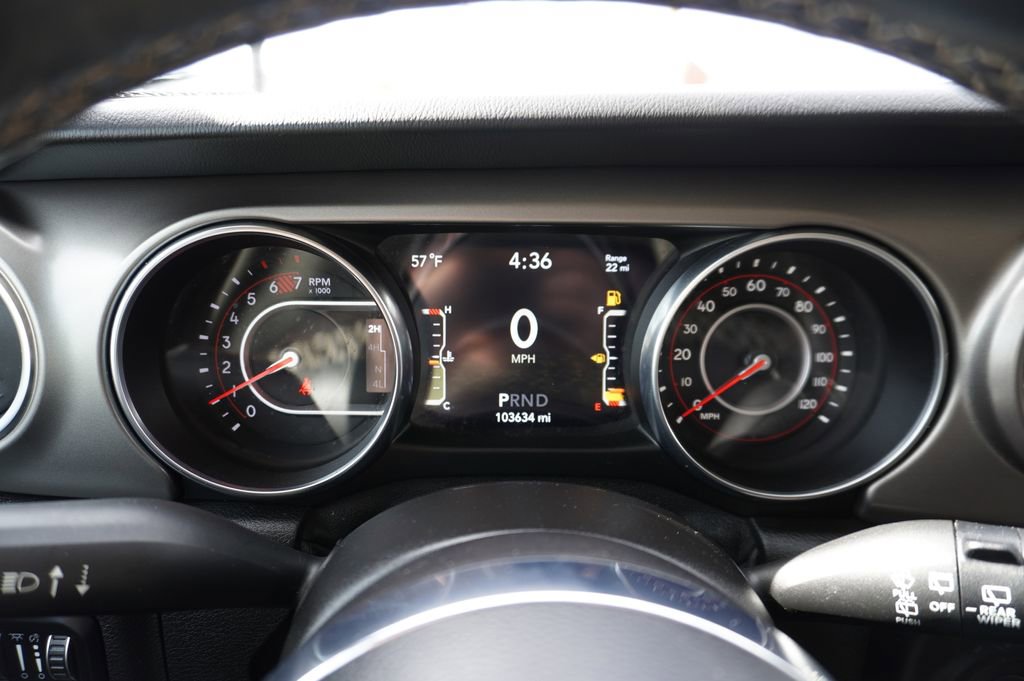 Used 2020 Jeep Wrangler Unlimited Rubicon w/ Cold Weather Group AWD/4WD image 15