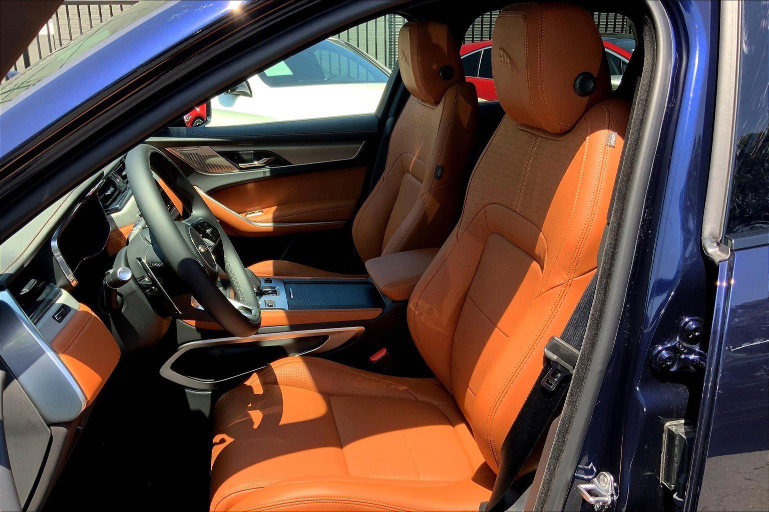 New 2026 Jaguar F-PACE R-Dynamic S image 5