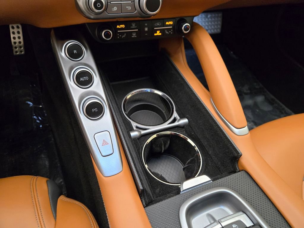 Used 2017 Ferrari GTC4Lusso image 44