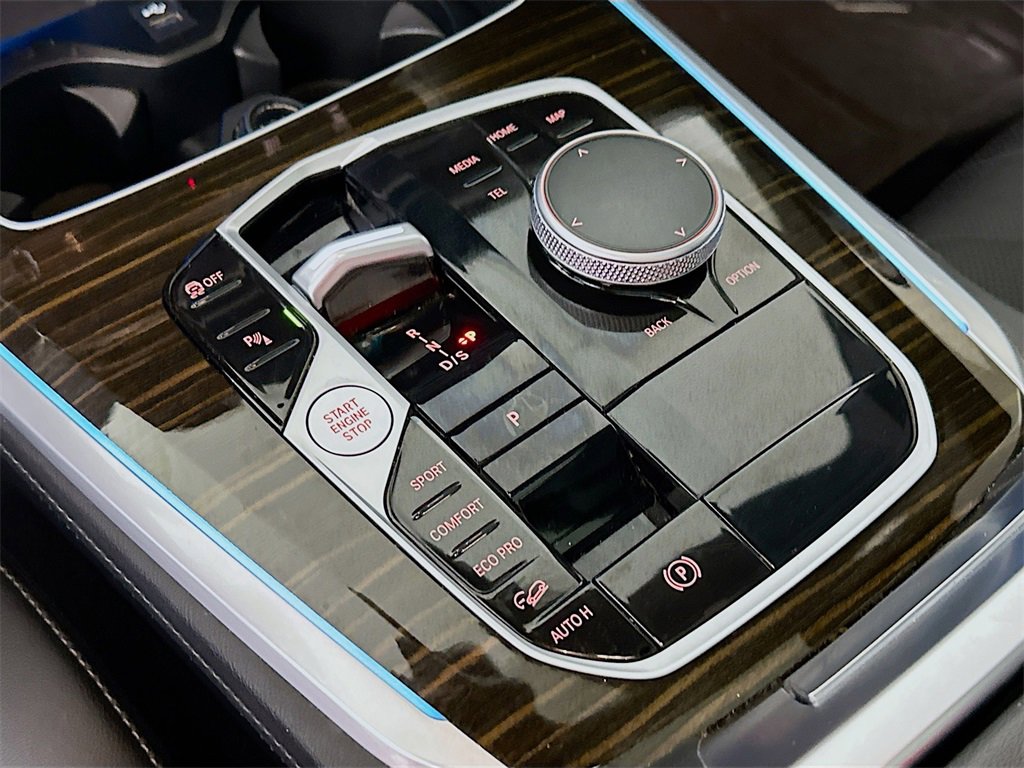 Used 2024 BMW X5 xDrive40i w/ M Sport Package image 22