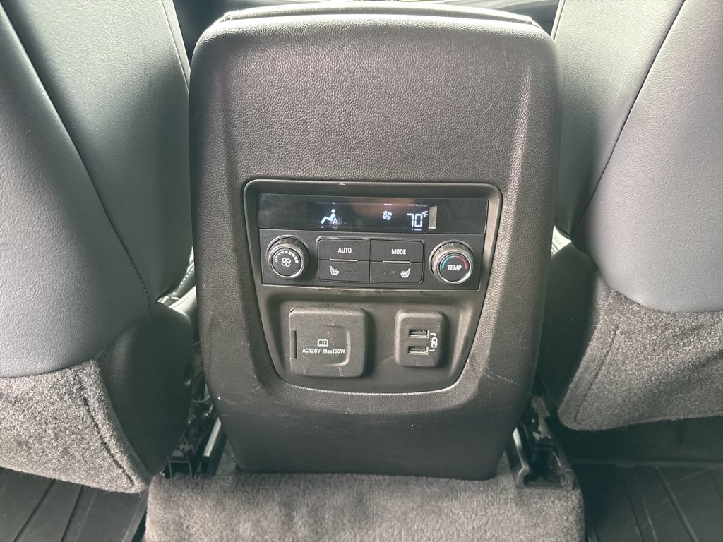 Used 2018 Buick Enclave Premium w/ LPO, Hit The Road Package AWD/4WD image 15