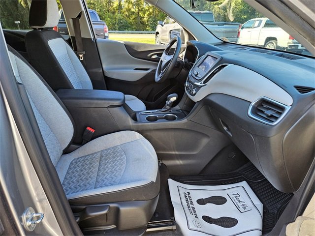 Used 2023 Chevrolet Equinox LT image 16