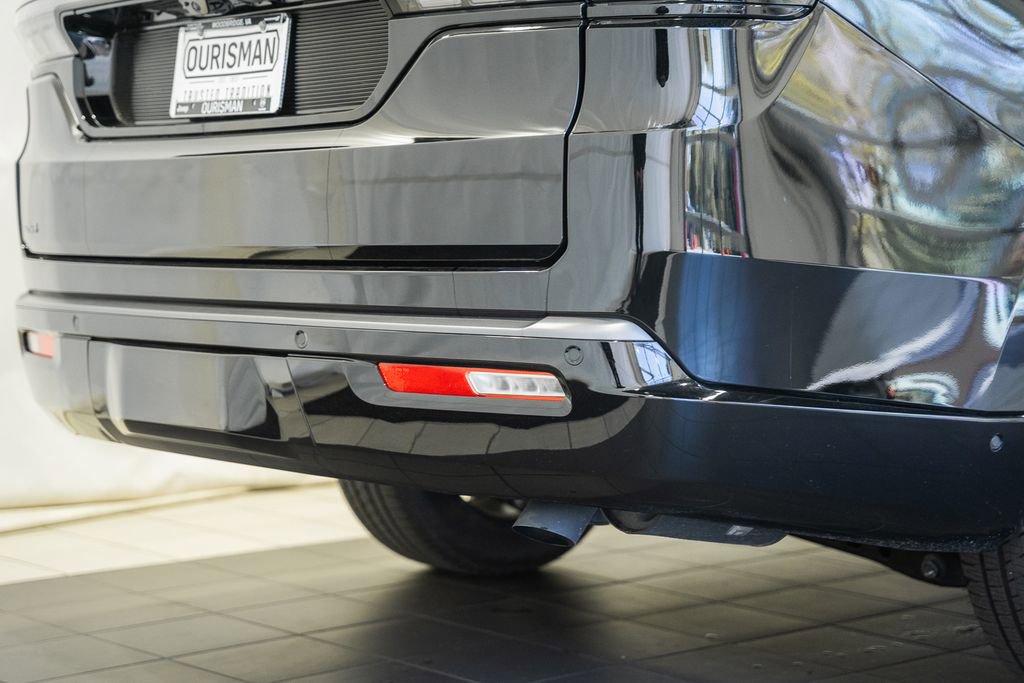 New 2026 Jeep Grand Wagoneer L 4WD image 8