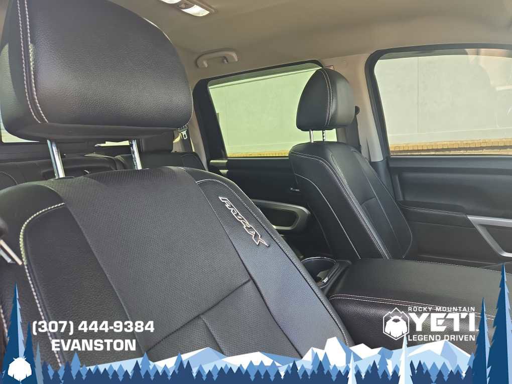 Used 2019 Nissan Titan PRO-4X w/ Pro-4x Convenience Package image 16