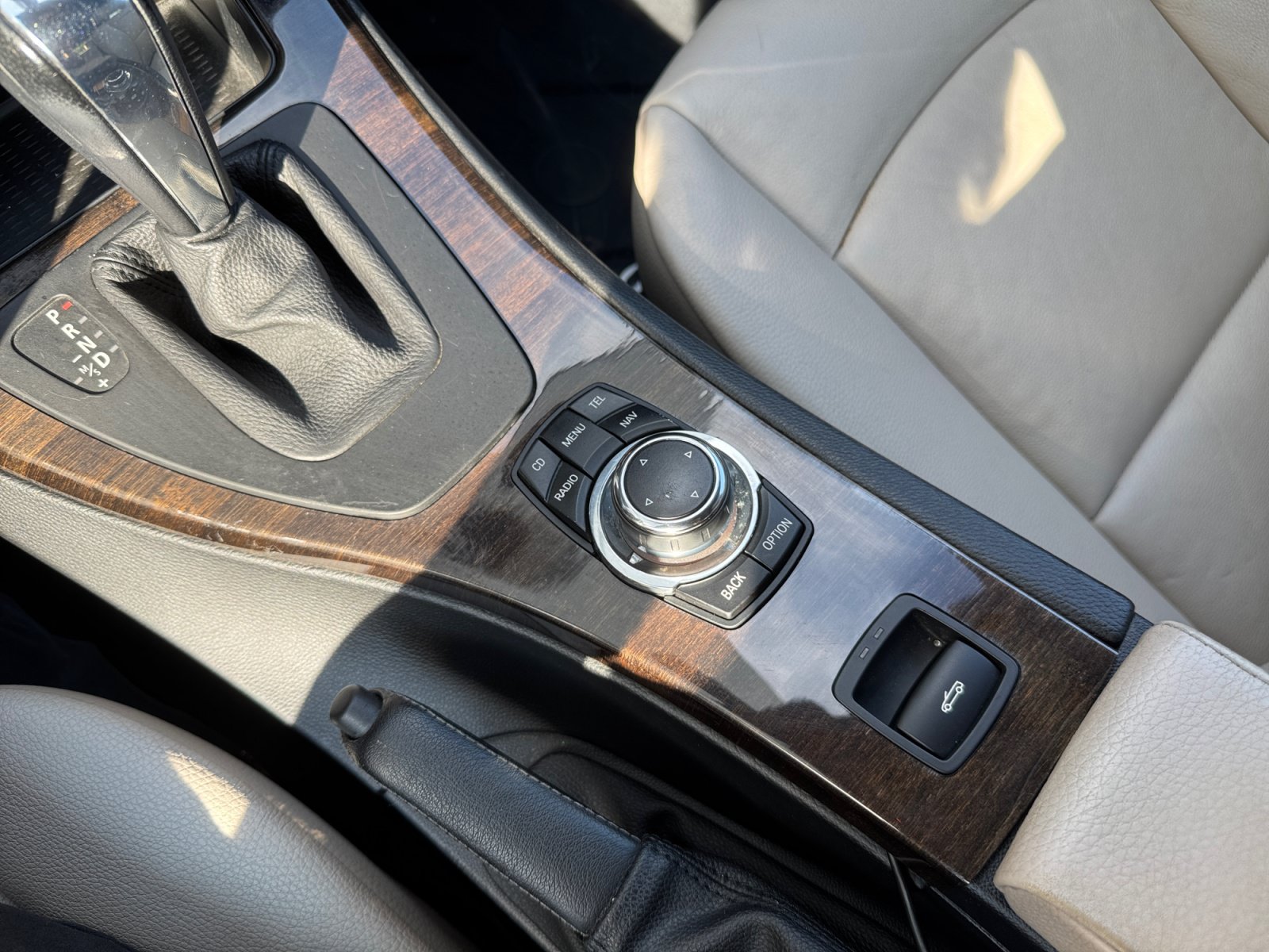 Used 2012 BMW 328i Convertible RWD image 22
