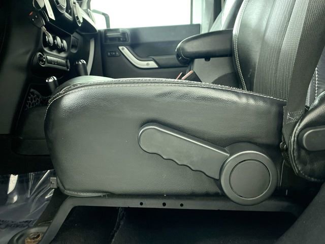 Used 2014 Jeep Wrangler Unlimited Sport image 18
