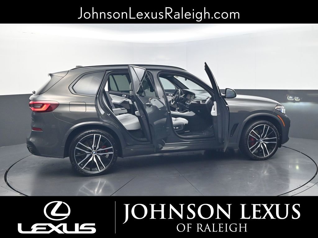 Used 2023 BMW X5 M50i w/ Executive Package AWD/4WD image 33