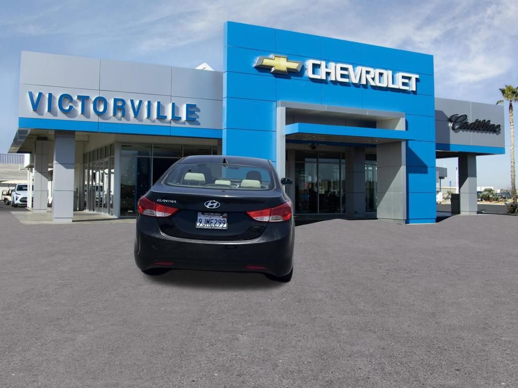 Used 2013 Hyundai Elantra GLS w/ Preferred Pkg FWD image 7