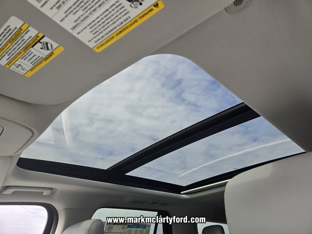 New 2026 Ford Expedition Active image 7