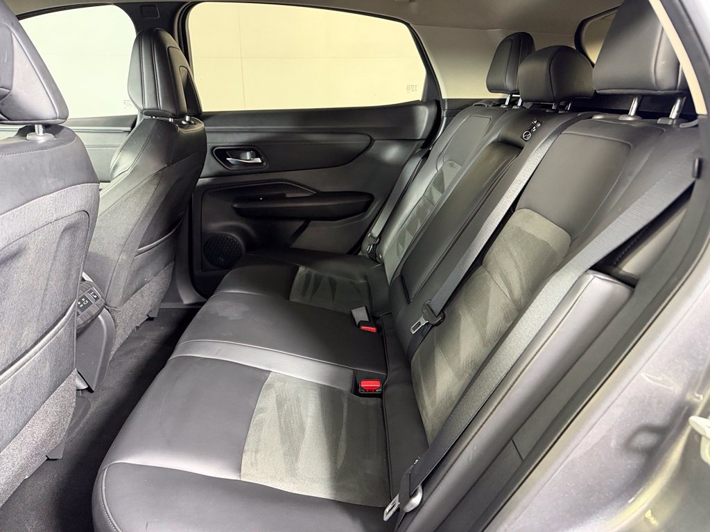 Used 2024 Nissan Ariya FWD image 18