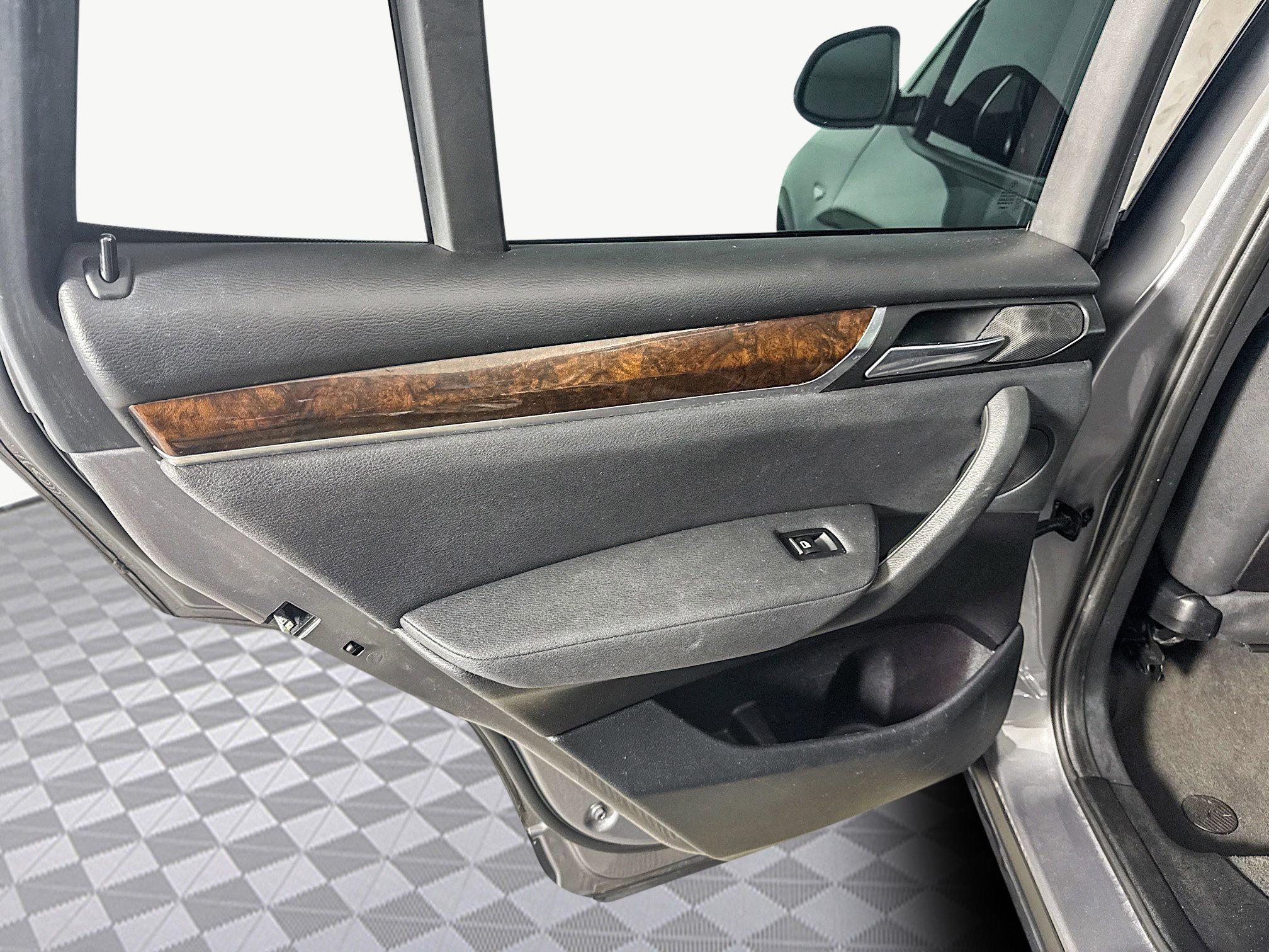 Used 2016 BMW X3 xDrive28i w/ Driver Assistance Package image 26