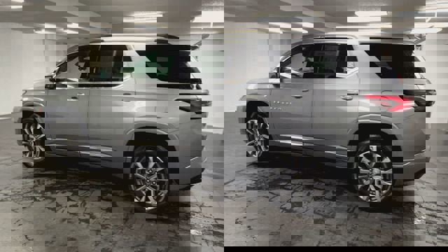 Certified 2023 Chevrolet Traverse Premier w/ LPO, Floor Liner Package image 6