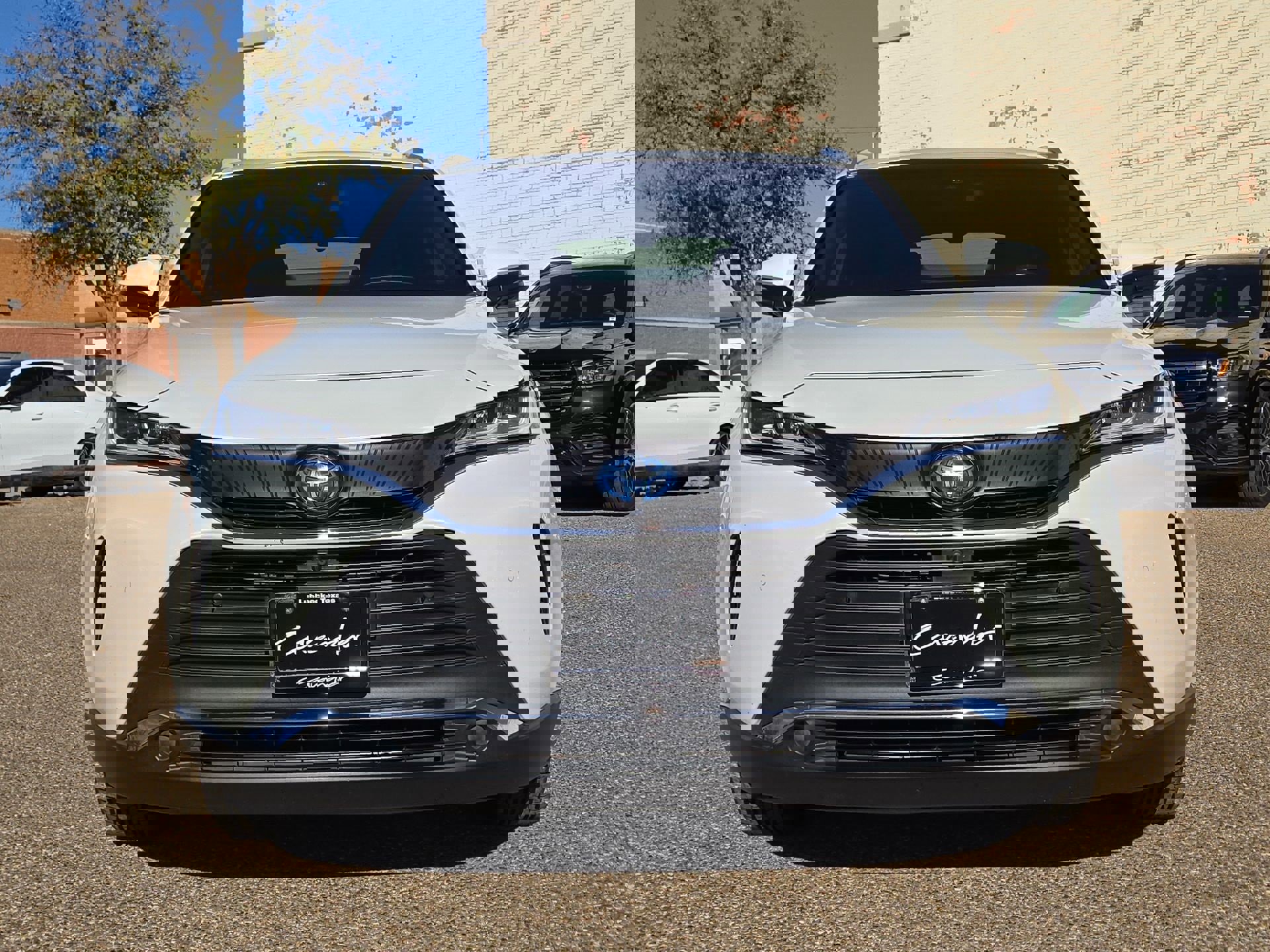 Used 2021 Toyota Venza Limited image 10