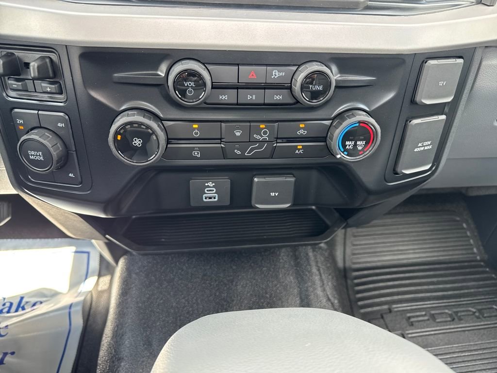 New 2026 Ford F250 XL image 17