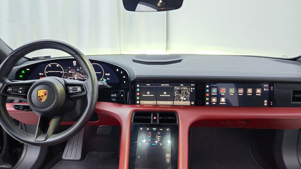 Used 2020 Porsche Taycan 4S w/ Premium Package image 25