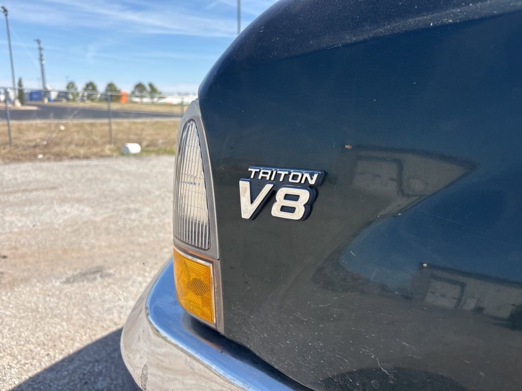 Used 2002 Ford F250 XLT image 10