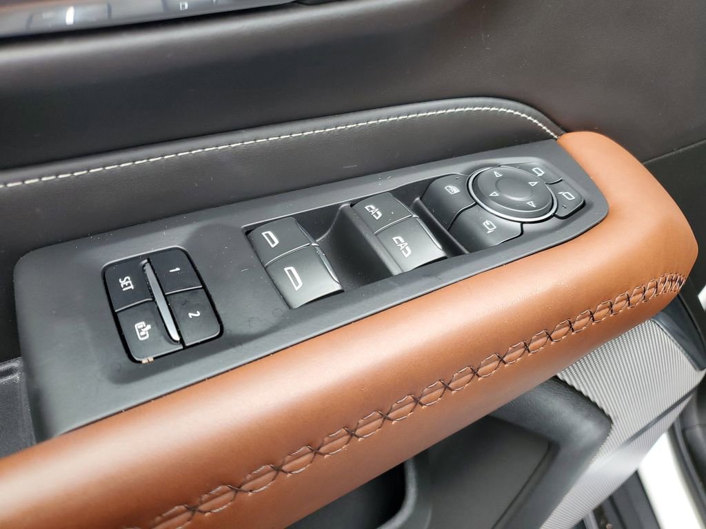 Certified 2023 GMC Yukon Denali Ultimate w/ LPO, Floor Liner Package image 39