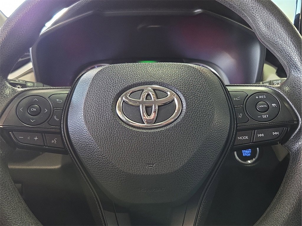 Certified 2020 Toyota RAV4 XLE image 25