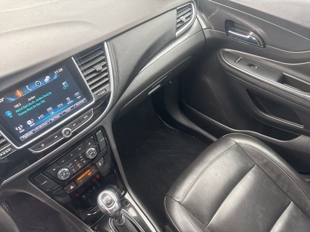 Used 2019 Buick Encore Essence image 12