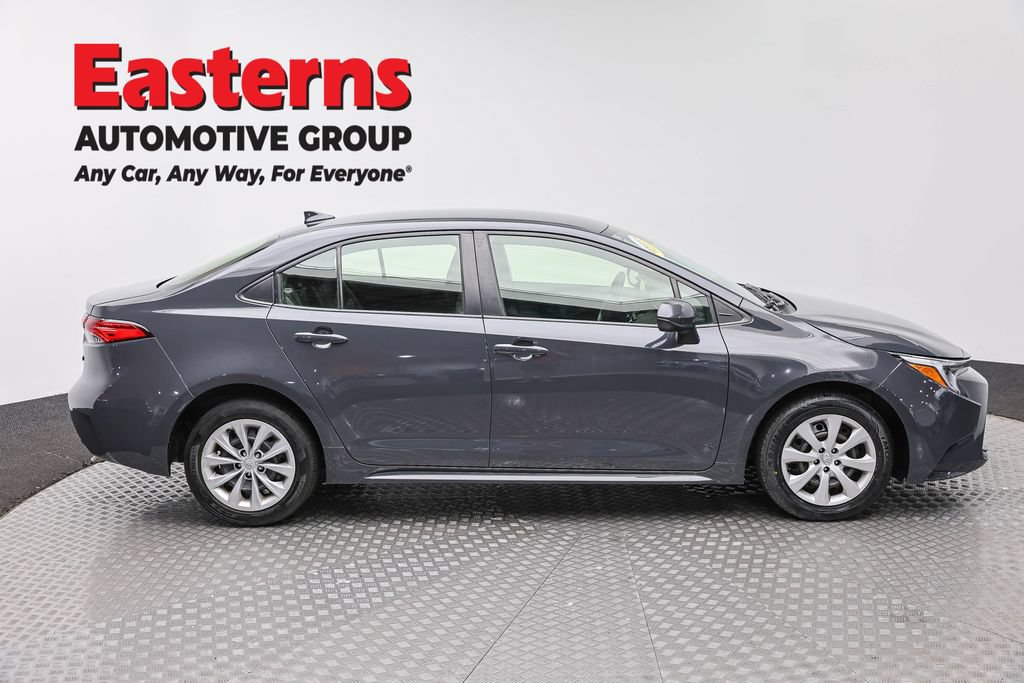 Used 2023 Toyota Corolla LE FWD image 4