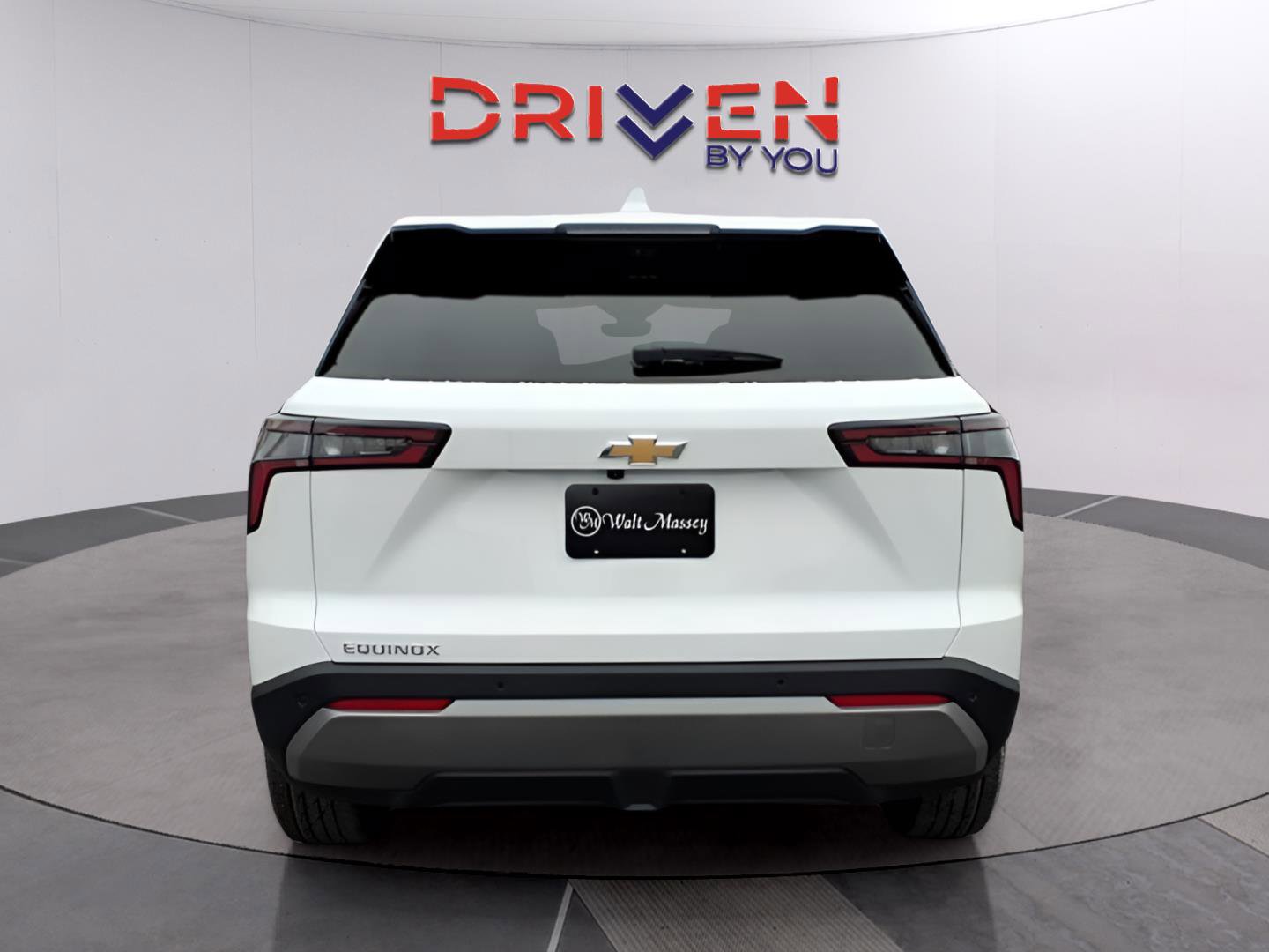 New 2026 Chevrolet Equinox LT w/ Safety and Technology Package image 4