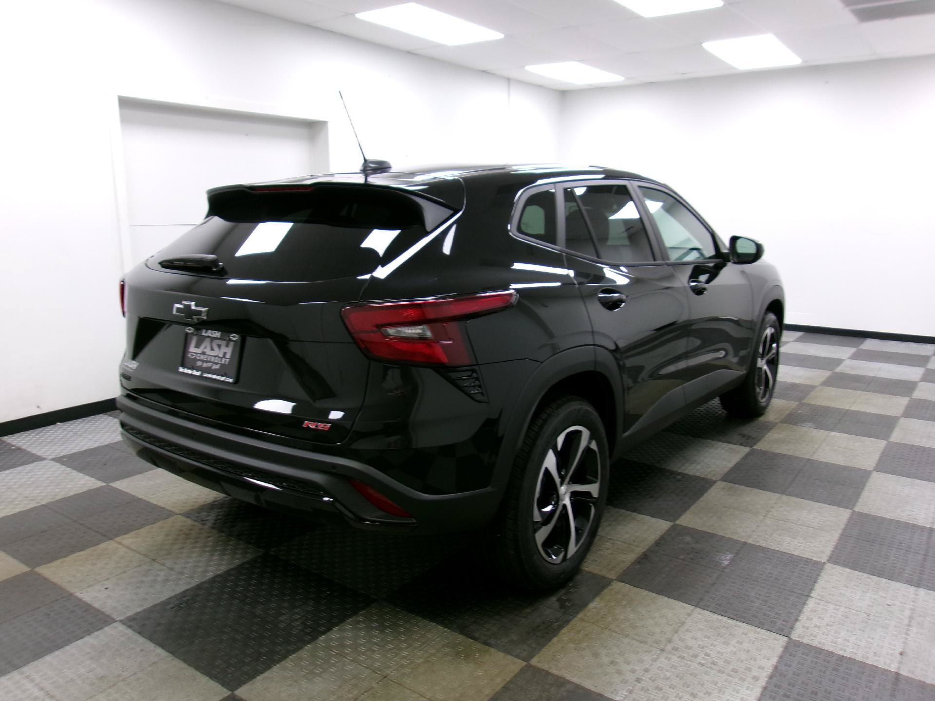 New 2026 Chevrolet Trax RS w/ Sunroof Package FWD image 13