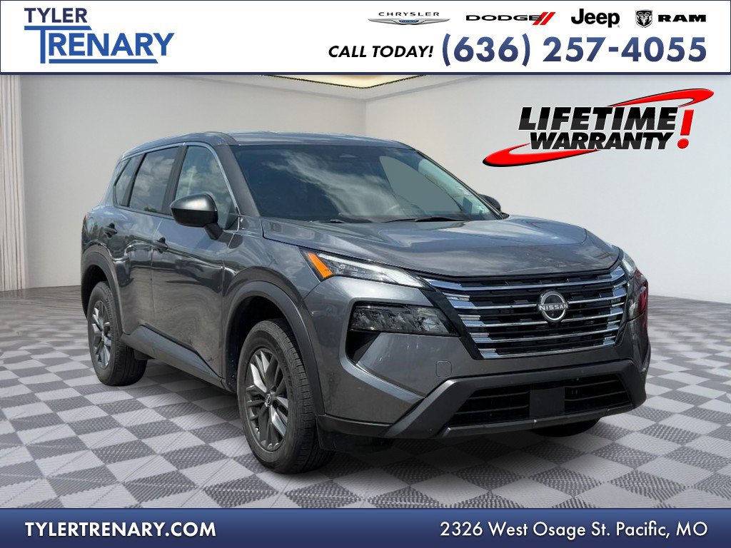 Used 2024 Nissan Rogue S FWD image 1