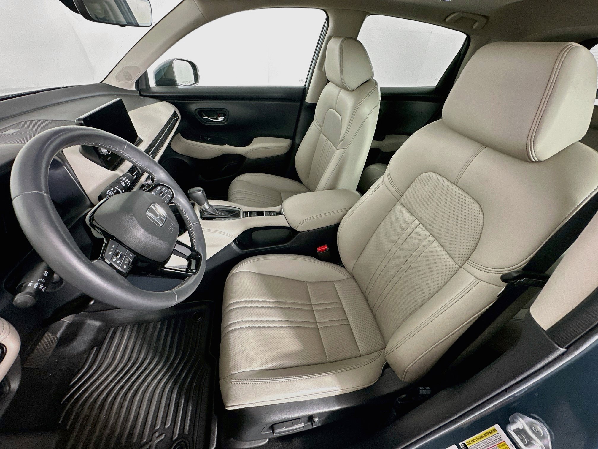 Used 2024 Honda HR-V EX-L image 13