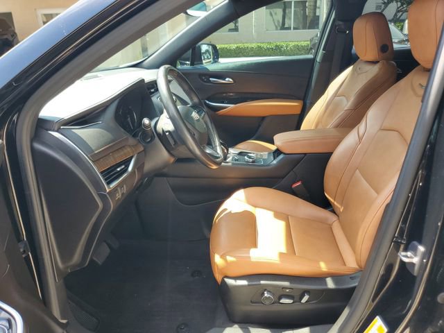Certified 2023 Cadillac XT4 Premium Luxury FWD image 16
