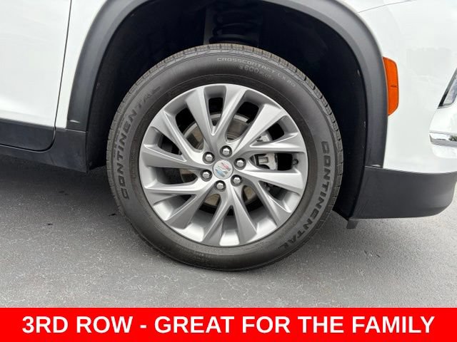 Certified 2025 Buick Enclave Preferred FWD image 8