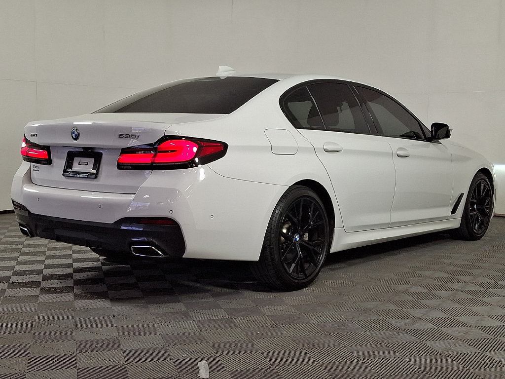 Certified 2023 BMW 530i xDrive w/ M Sport Package AWD/4WD image 9