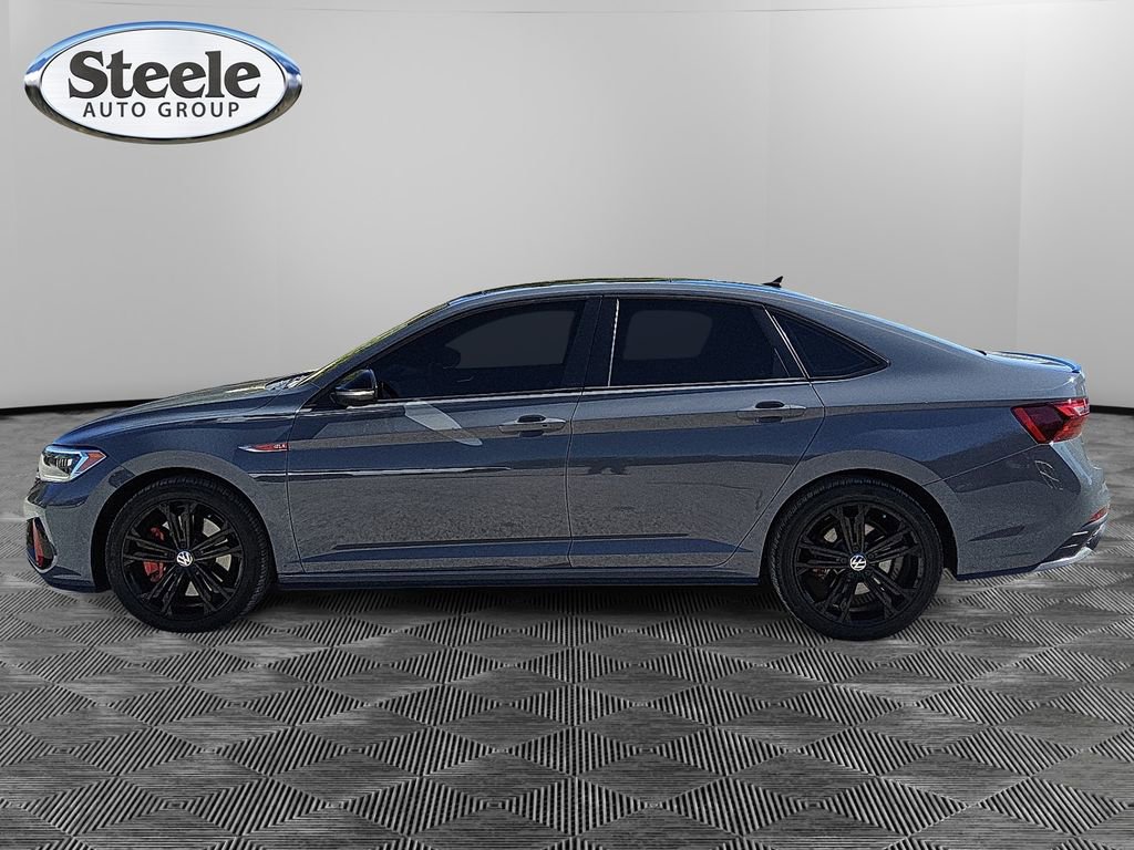 Used 2022 Volkswagen Jetta GLI Autobahn w/ GLI Black Package image 2