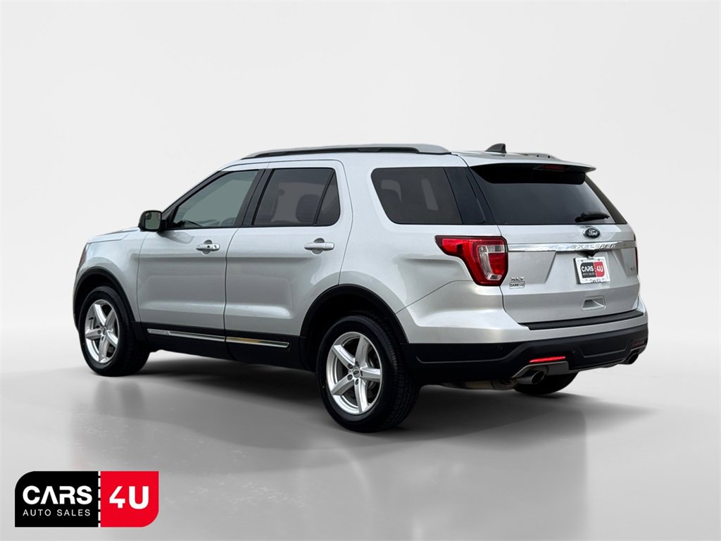 Used 2019 Ford Explorer XLT image 5
