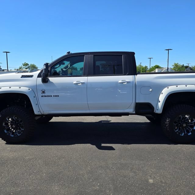 Used 2025 Chevrolet Silverado 2500 LT w/ Trail Boss Package AWD/4WD image 8