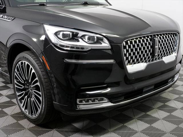 Used 2023 Lincoln Aviator Black Label w/ Class IV Trailer Tow Package AWD/4WD image 39