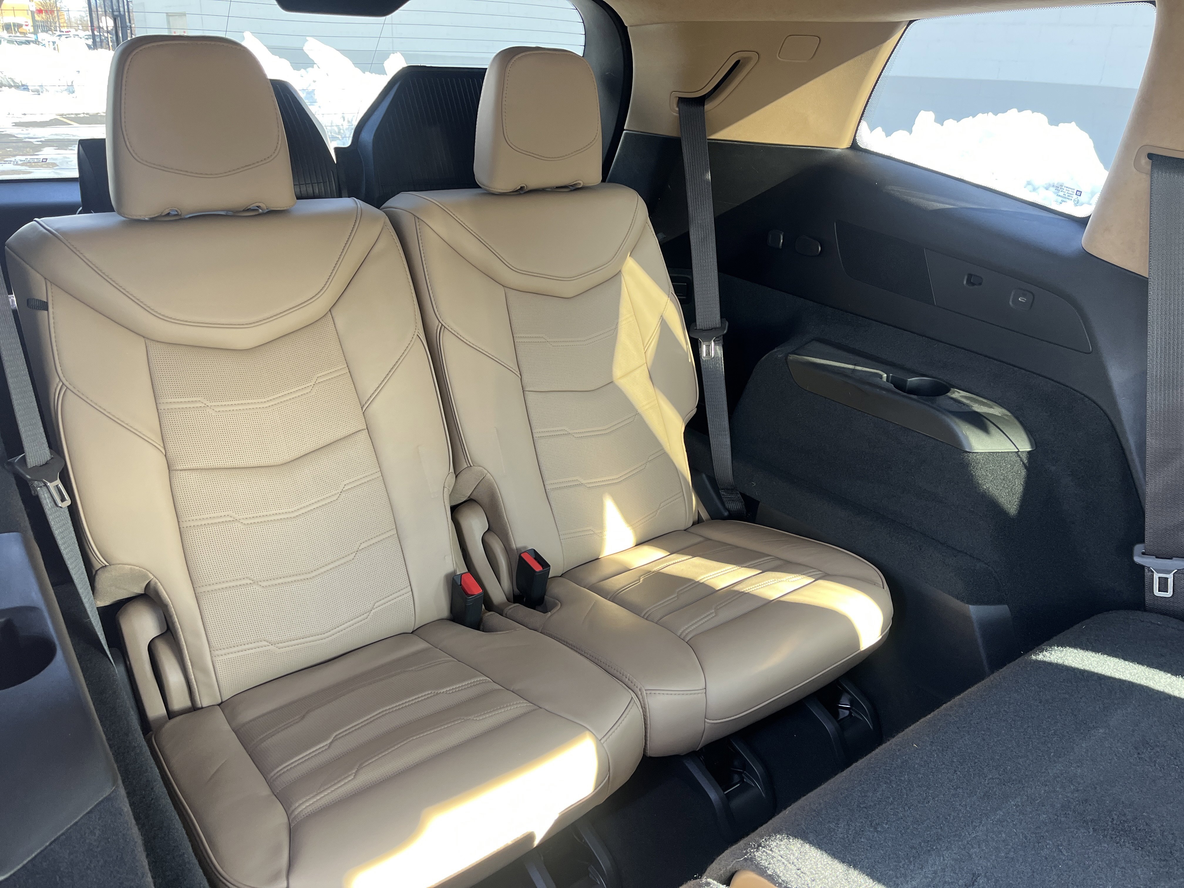 Used 2024 Cadillac XT6 Premium Luxury w/ Platinum Package image 16