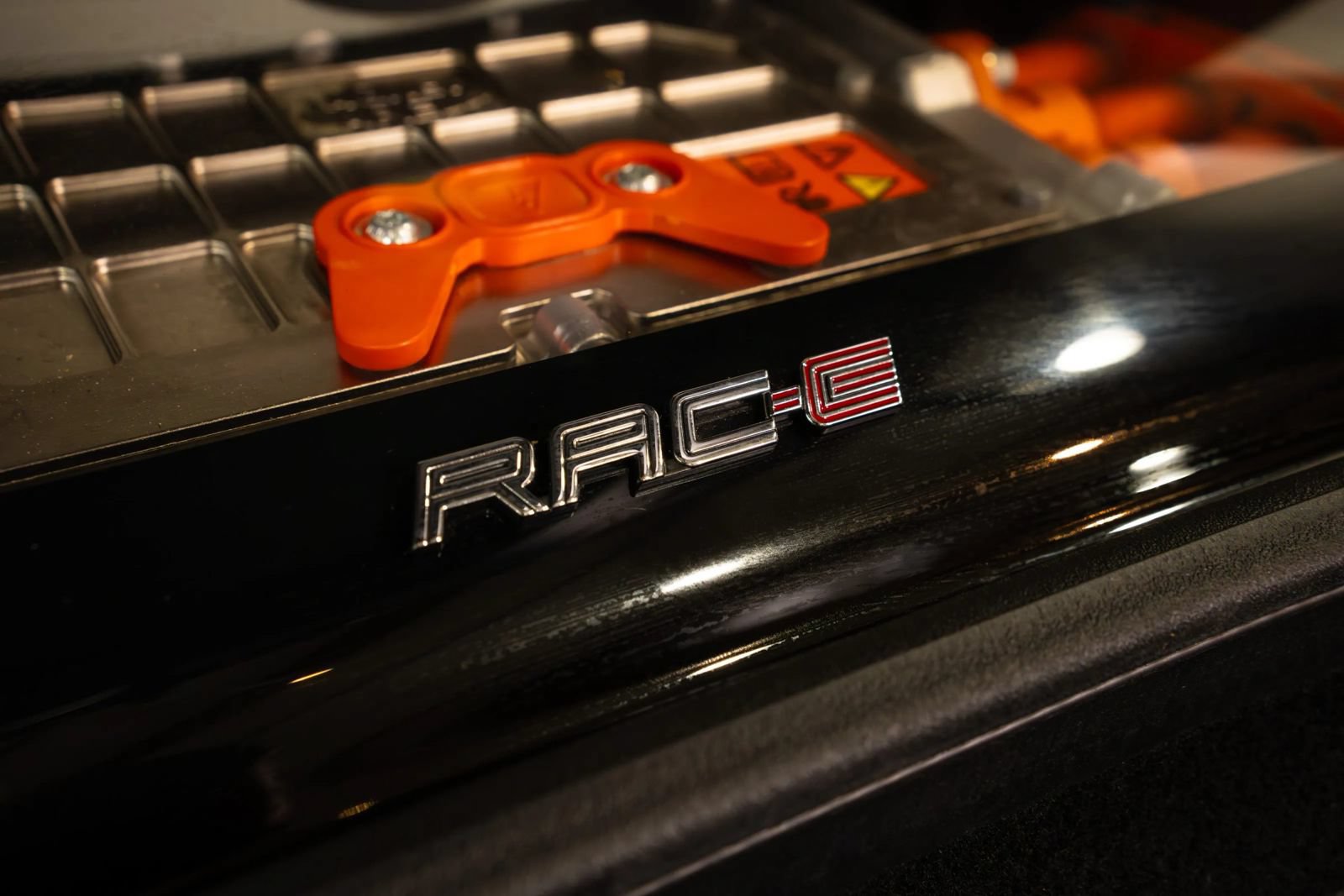 Used 2023 Ferrari SF90 Spider AWD/4WD image 31