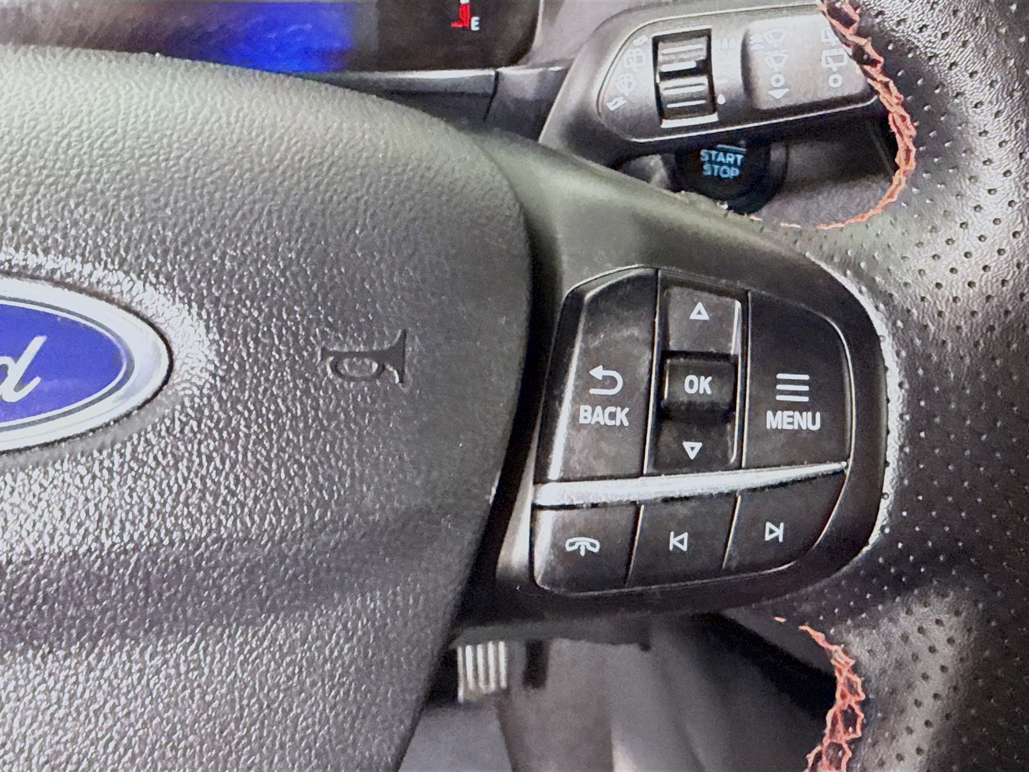 Used 2026 Ford Escape ST-Line image 15