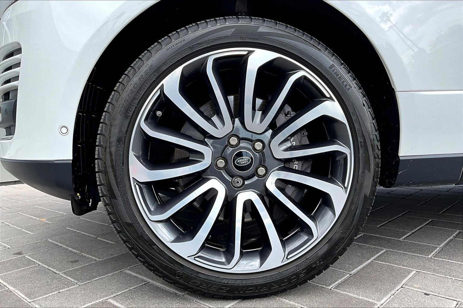 Used 2021 Land Rover Range Rover P525 Westminster Edition image 9