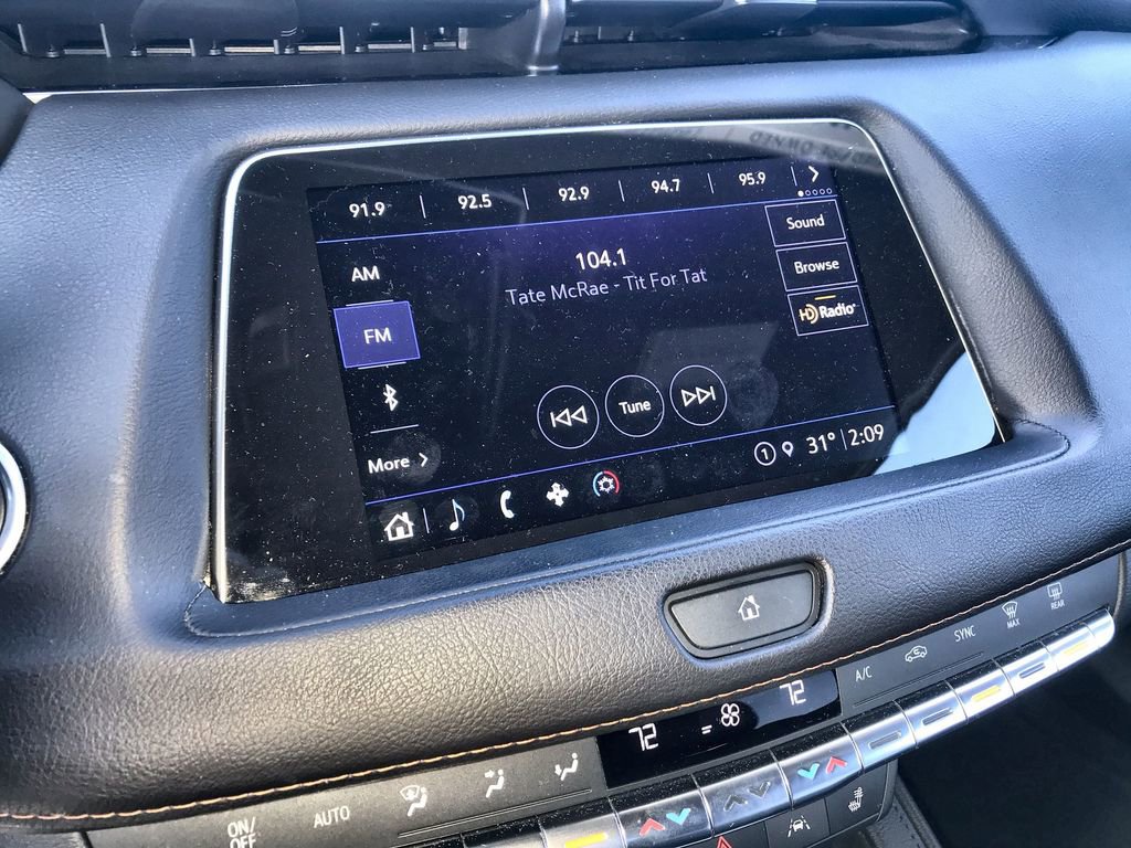 Used 2023 Cadillac XT4 Sport image 16