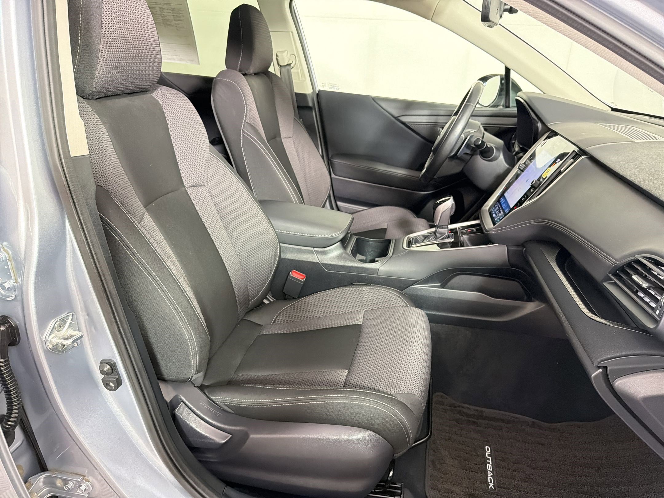 Used 2023 Subaru Outback Premium w/ Popular Package #1 AWD/4WD image 30