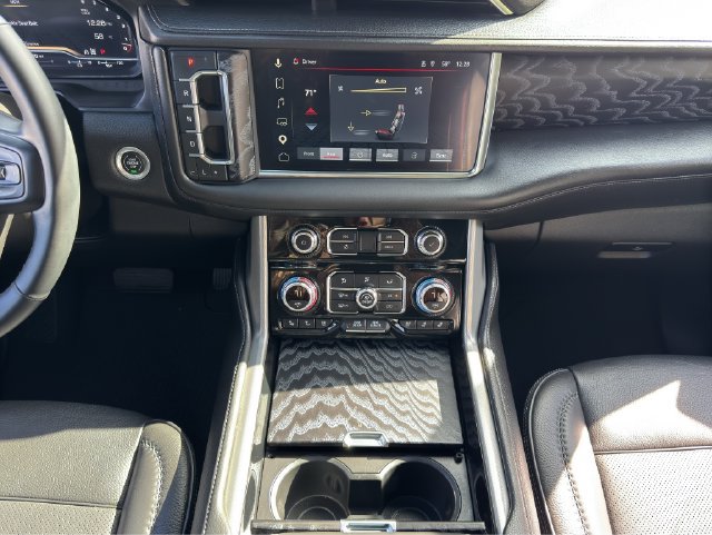 Used 2023 GMC Yukon Denali AWD/4WD image 20