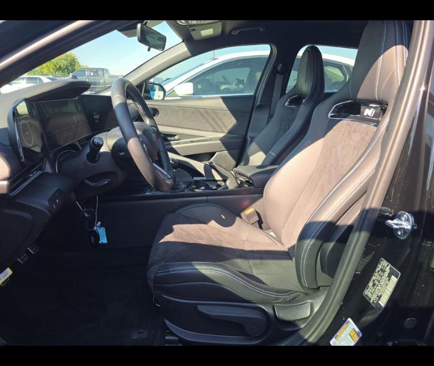 Used 2024 Hyundai Elantra N image 3