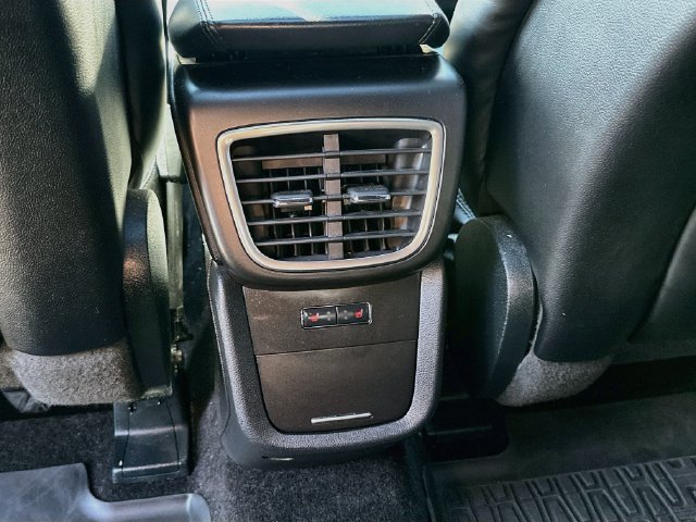 Used 2017 Lincoln MKX Reserve w/ Luxury Package AWD/4WD image 28