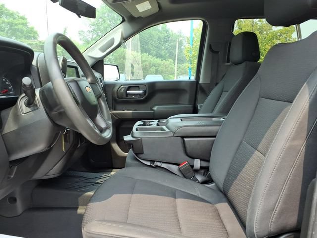 Used 2020 Chevrolet Silverado 1500 Custom w/ Custom Value Package AWD/4WD image 12