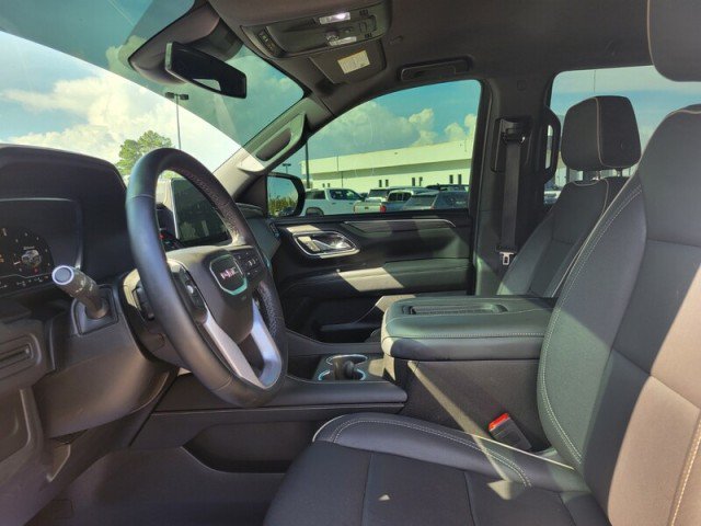 Used 2023 GMC Yukon SLT RWD image 12