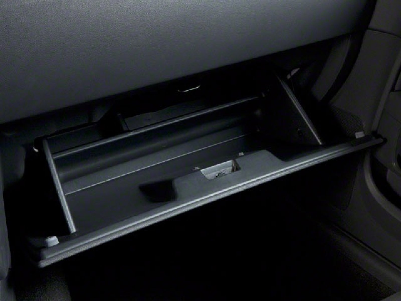 Used 2013 Dodge Challenger SXT RWD image 13