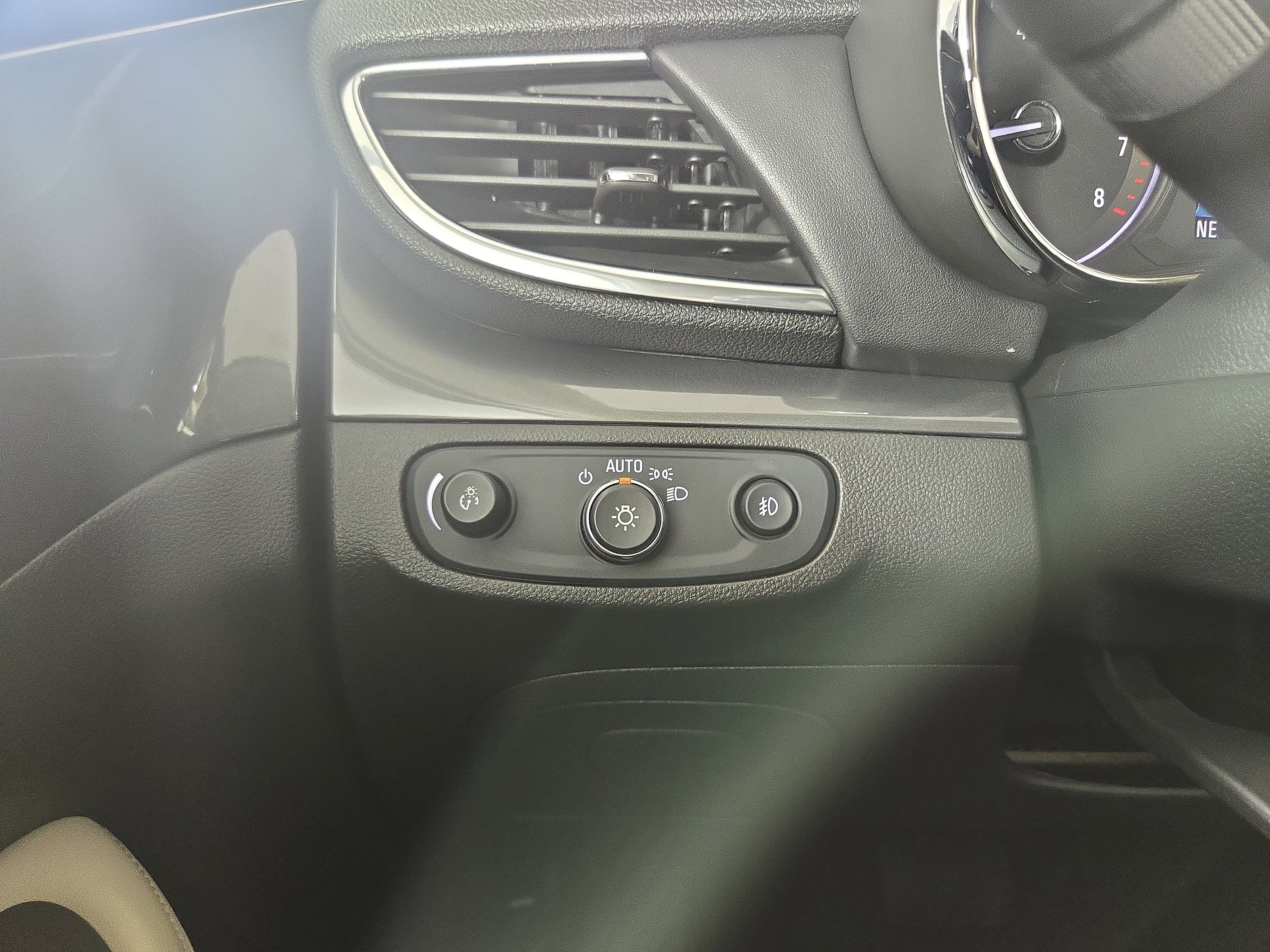 Certified 2017 Buick Encore Premium w/ Experience Buick Package AWD/4WD image 30