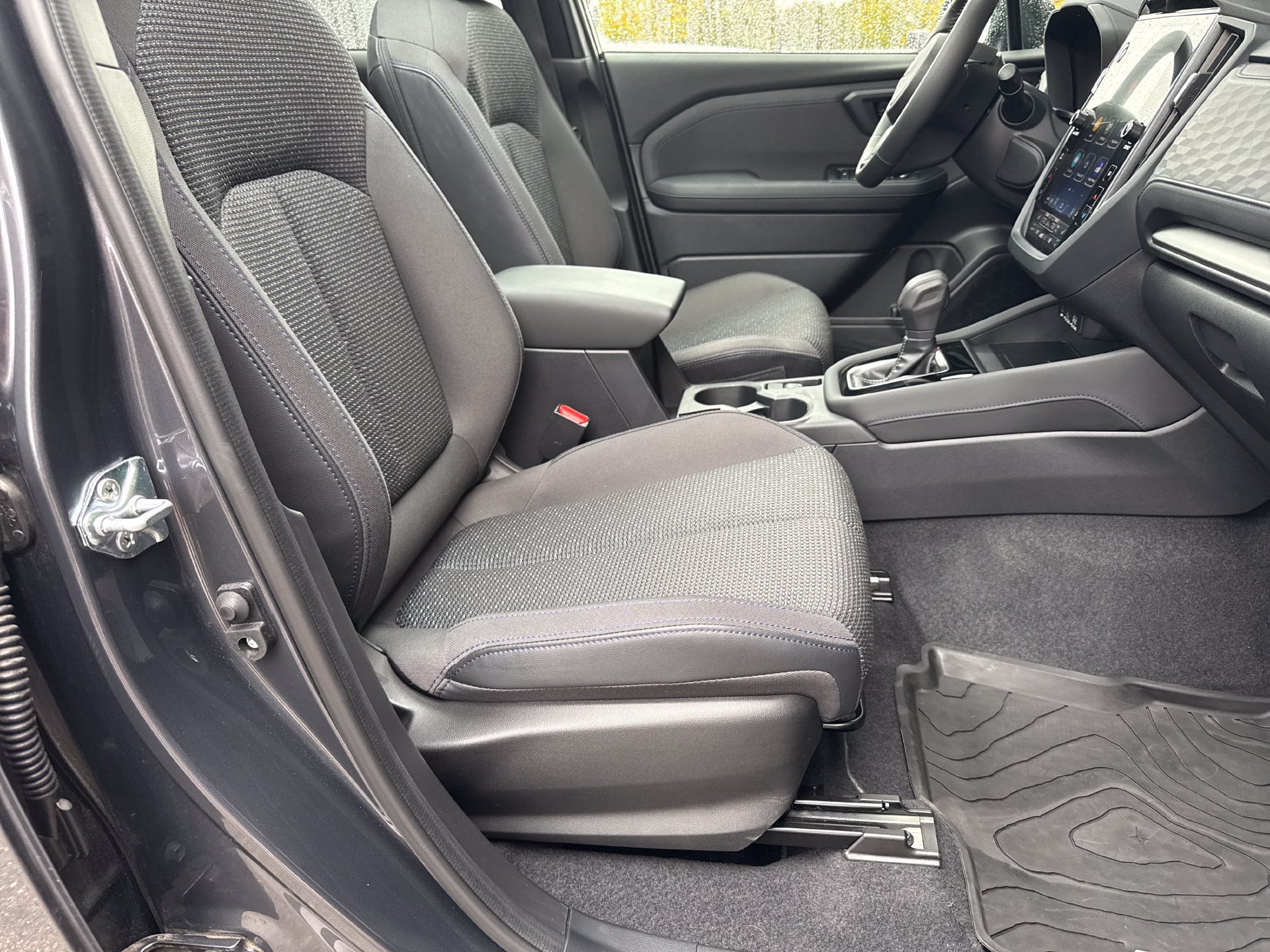 Used 2025 Subaru Forester Premium AWD/4WD image 20