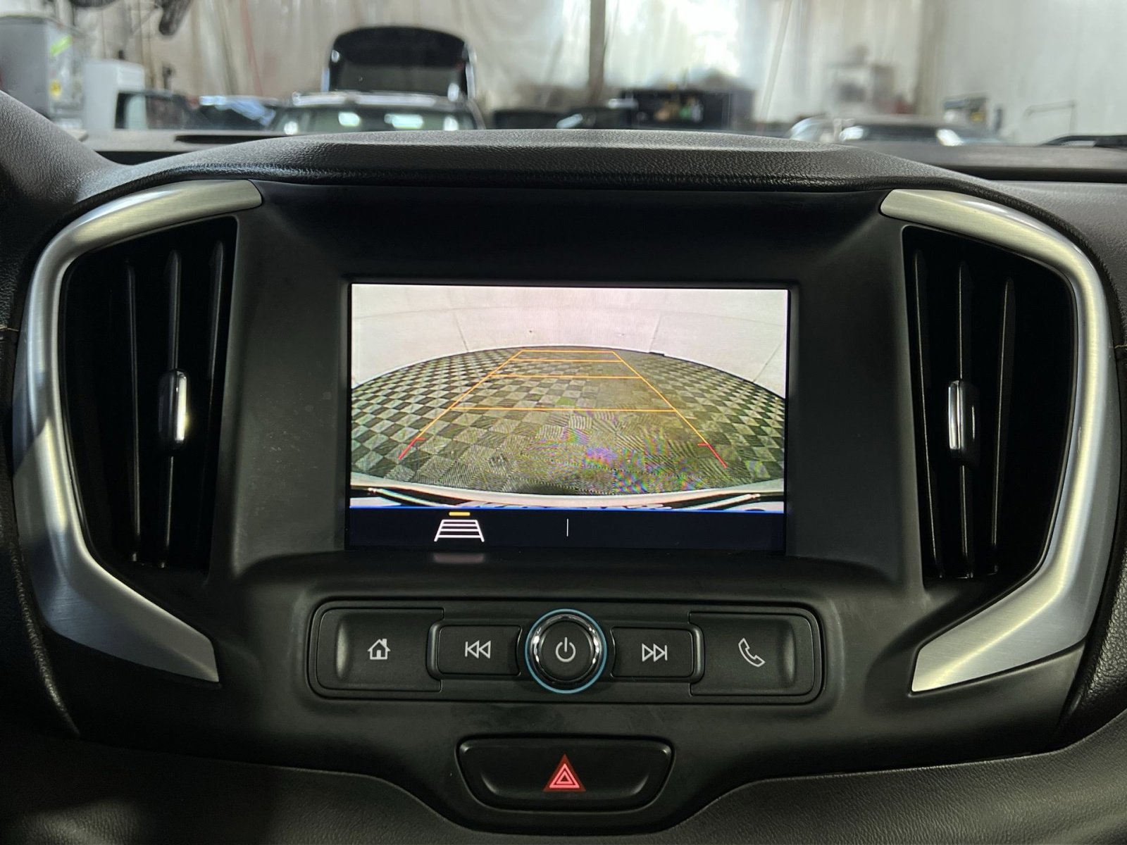 Used 2020 GMC Terrain SLE w/ Driver Convenience Package image 19